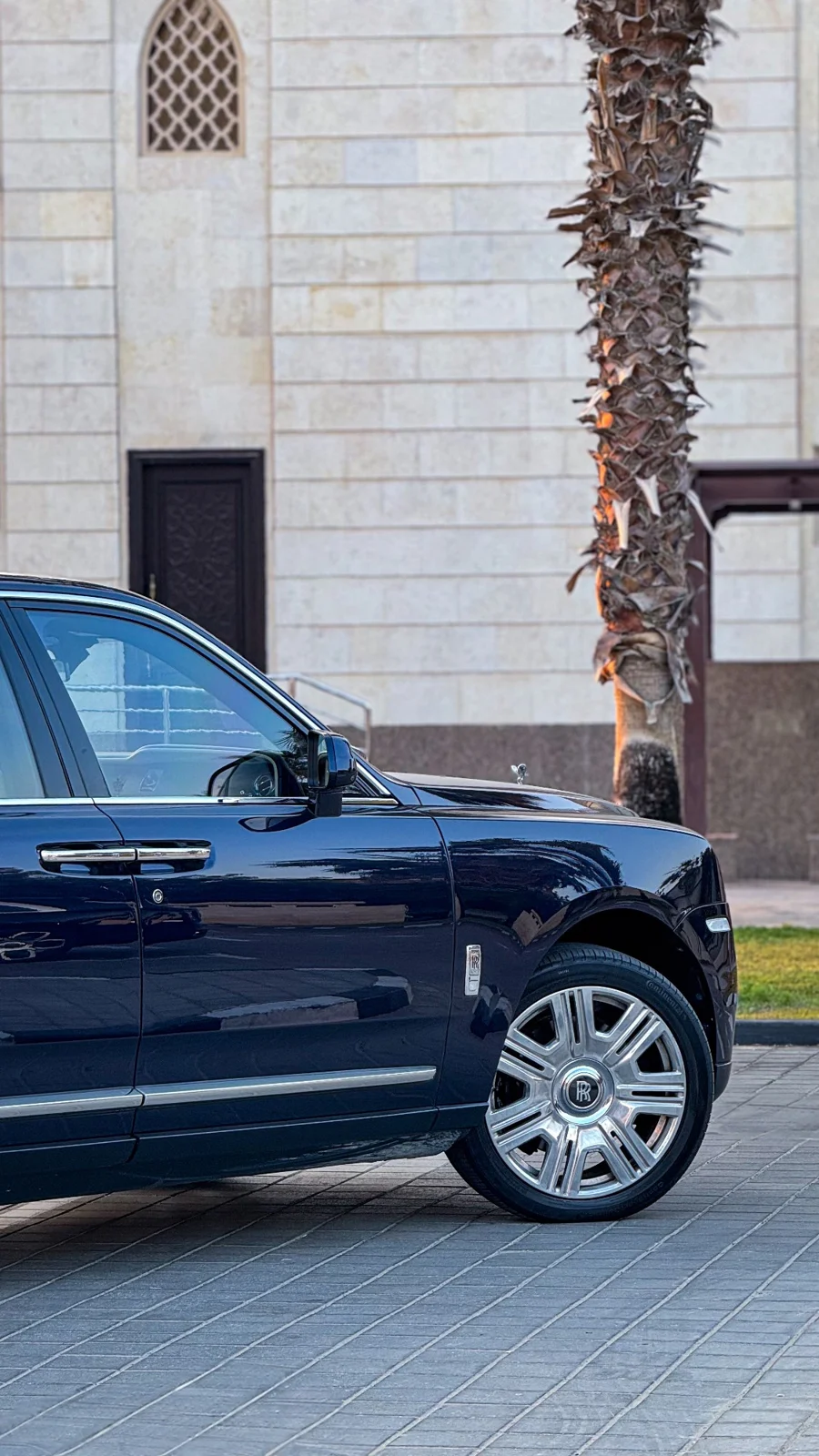 ROLLS ROYCE CULLINAN 2023