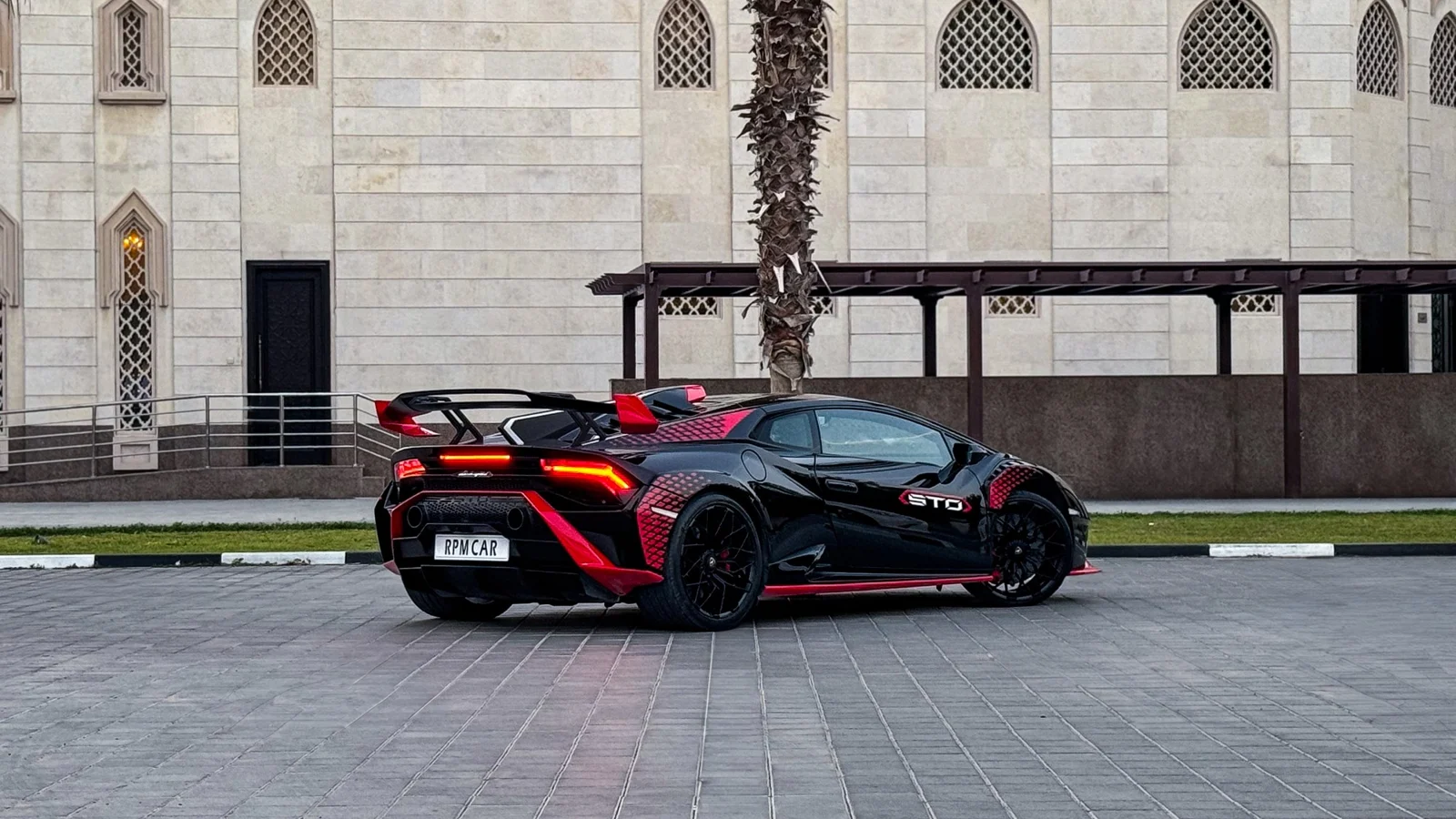 LAMBORGHINI HURACAN 2023