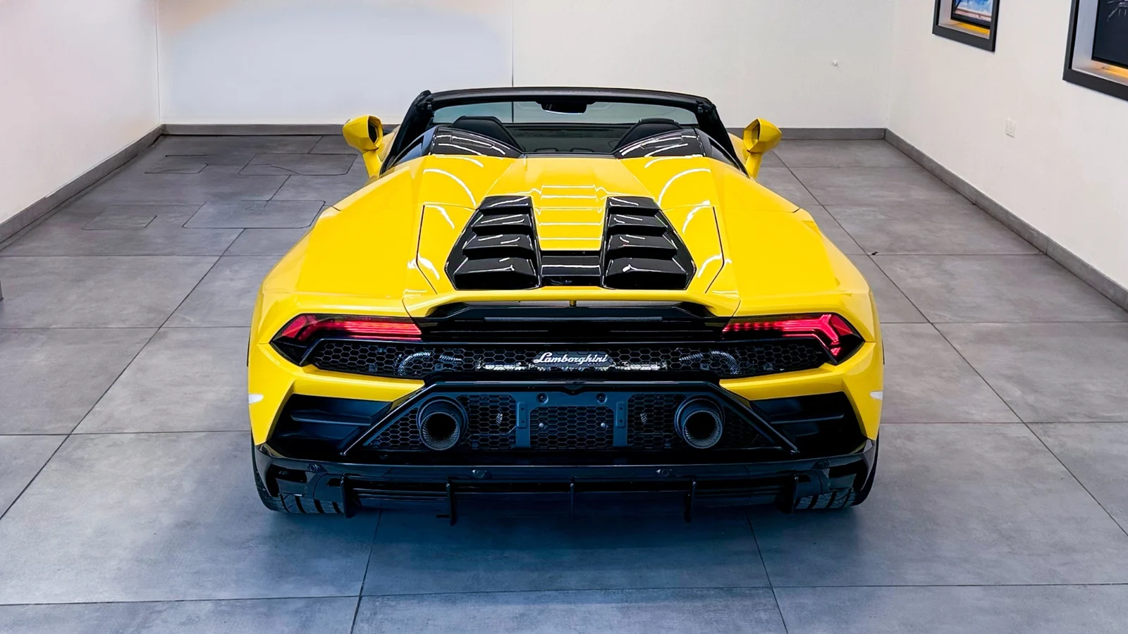 LAMBORGHINI HURACAN 2022