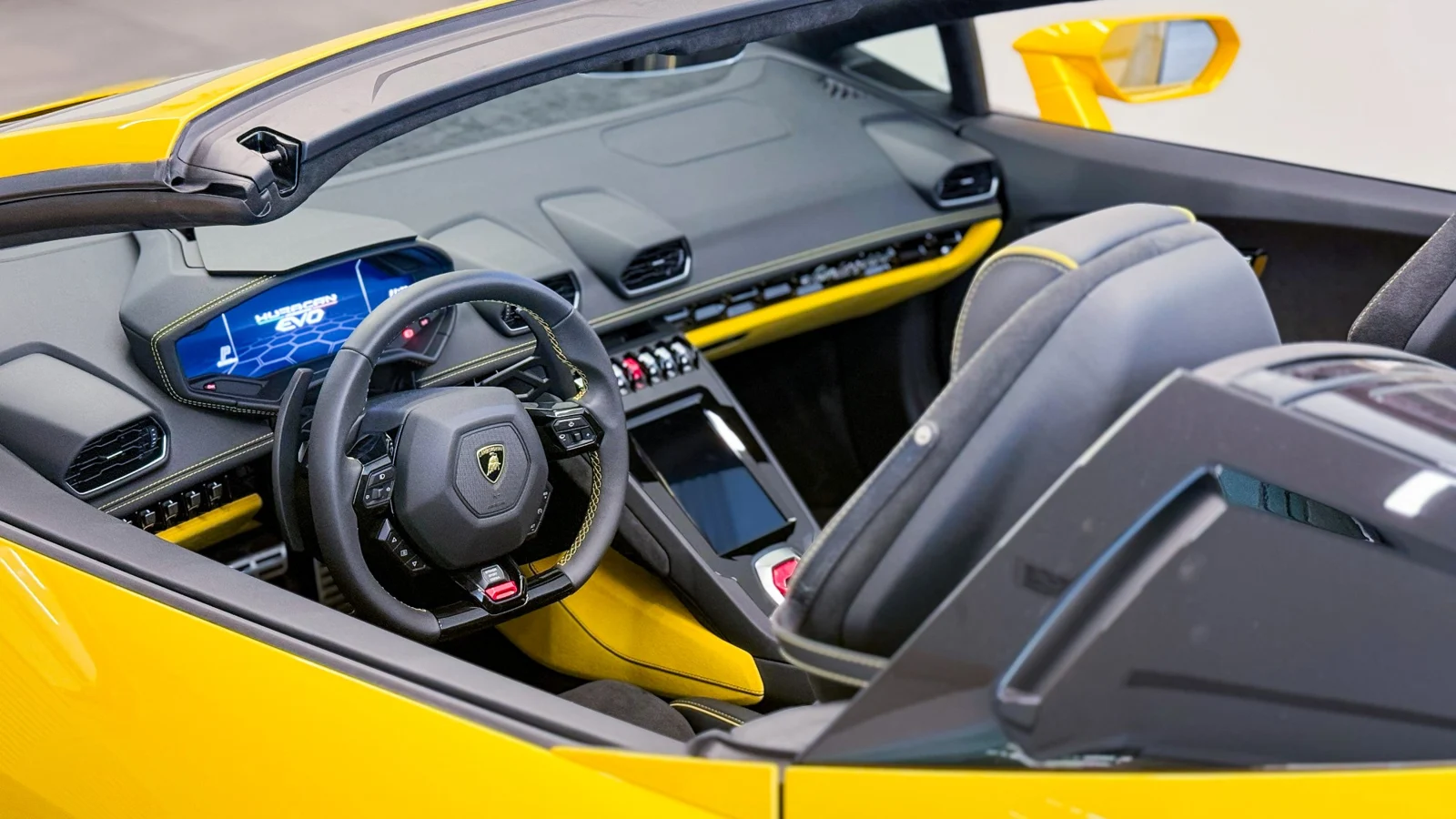 LAMBORGHINI HURACAN 2022