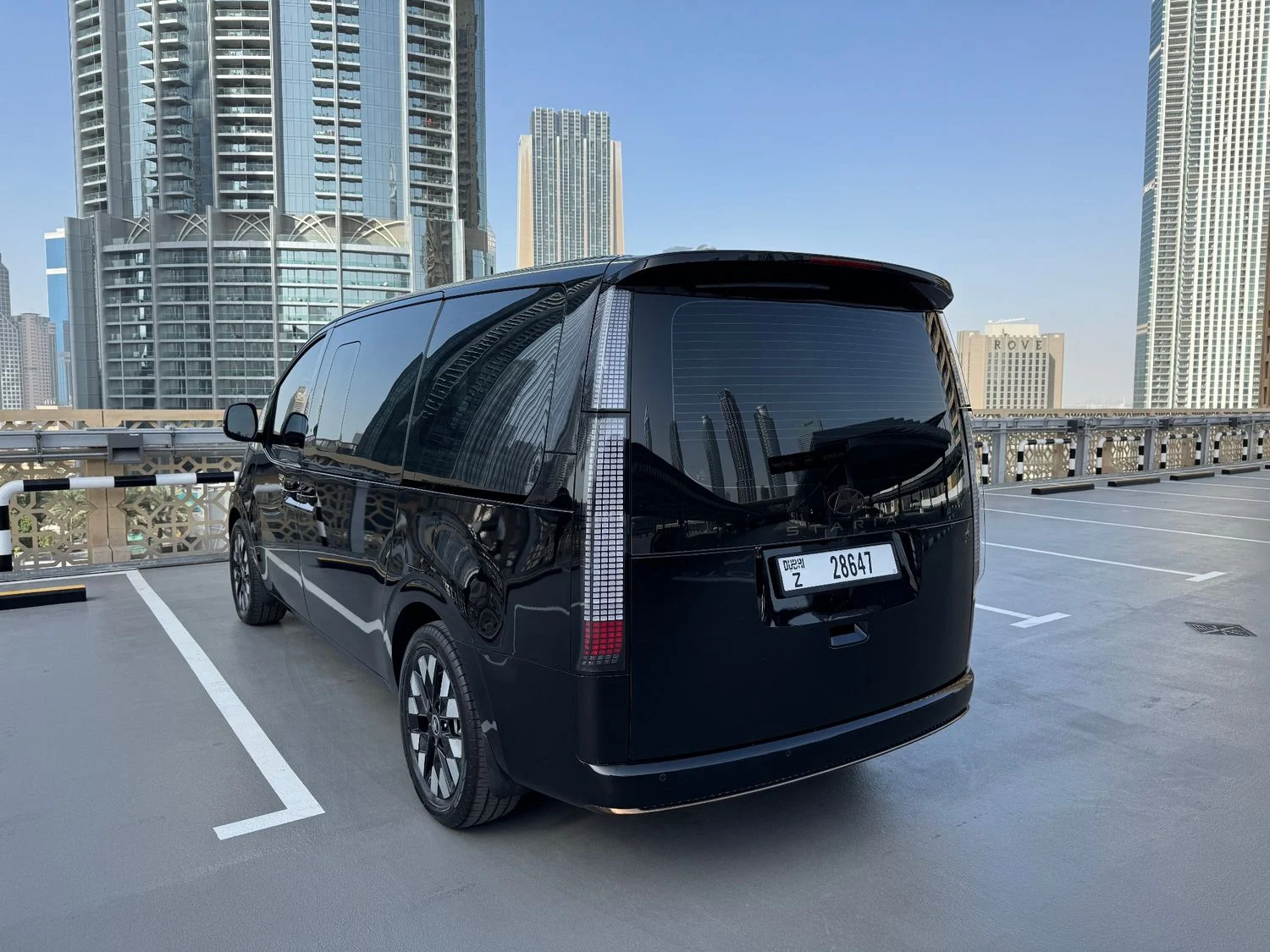 HYUNDAI STARIA 2026