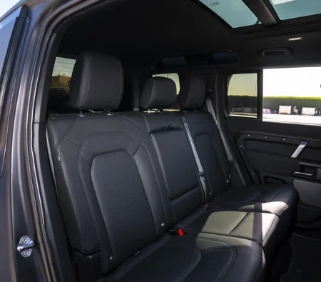 LAND ROVER DEFENDER 2024