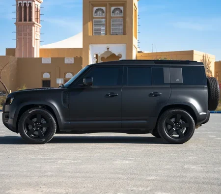 LAND ROVER DEFENDER 2024
