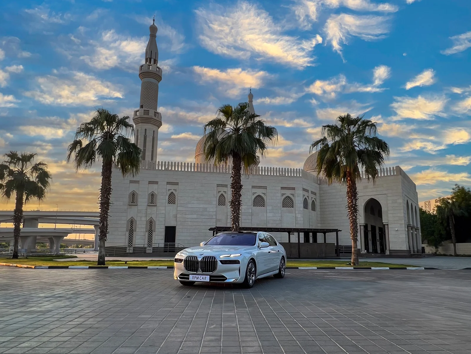 بي أم دبليو 7 SERIES 2024