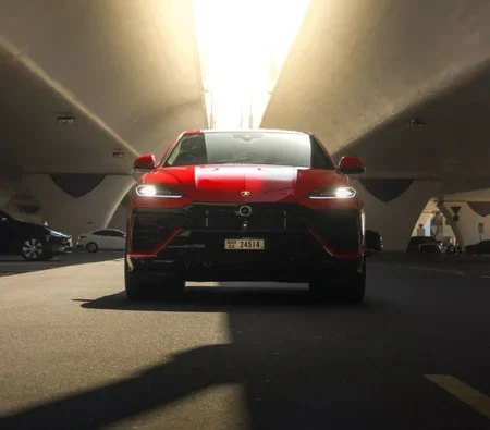 LAMBORGHINI URUS 2025