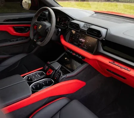 LAMBORGHINI URUS 2025
