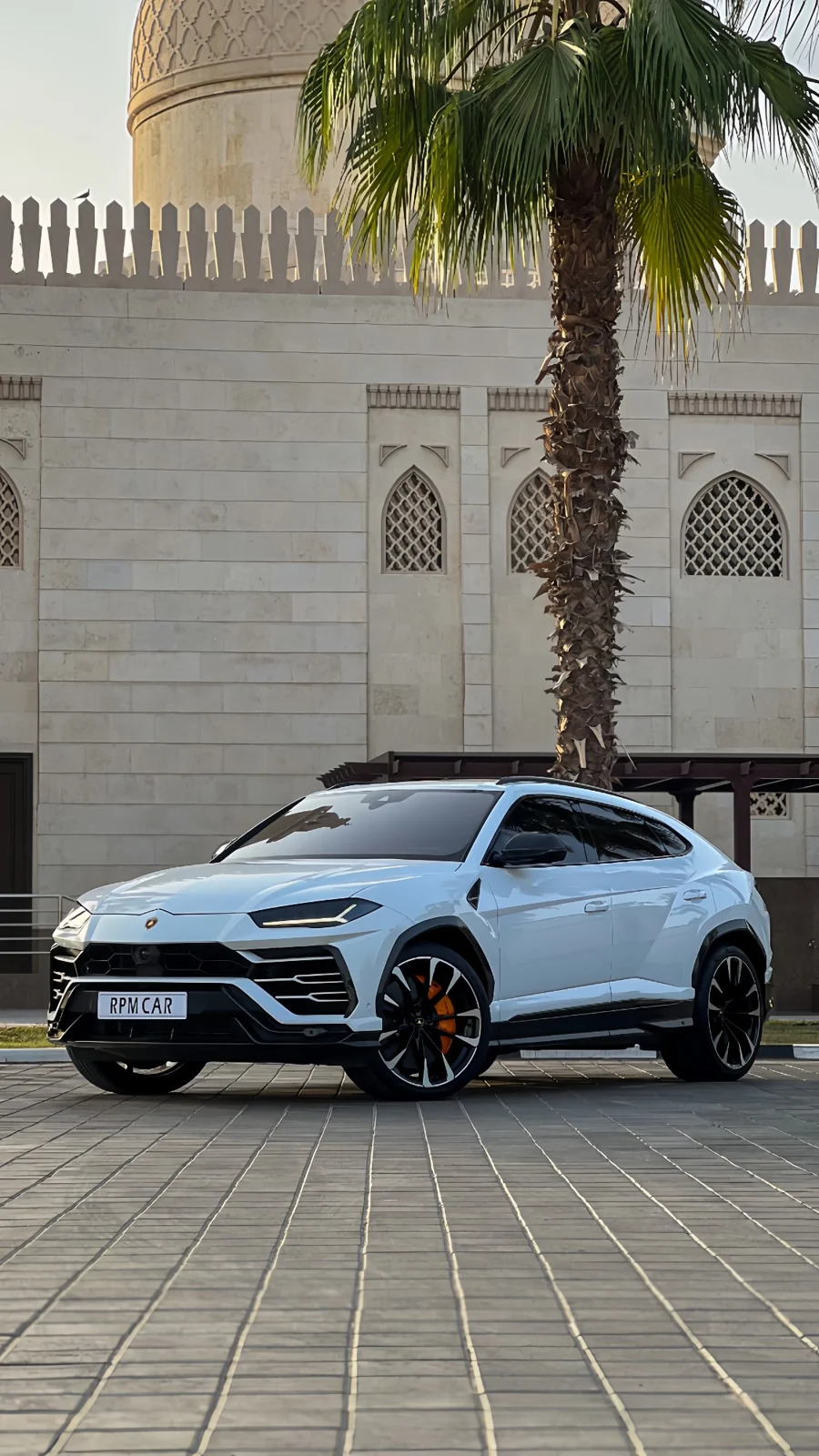 LAMBORGHINI URUS 2022