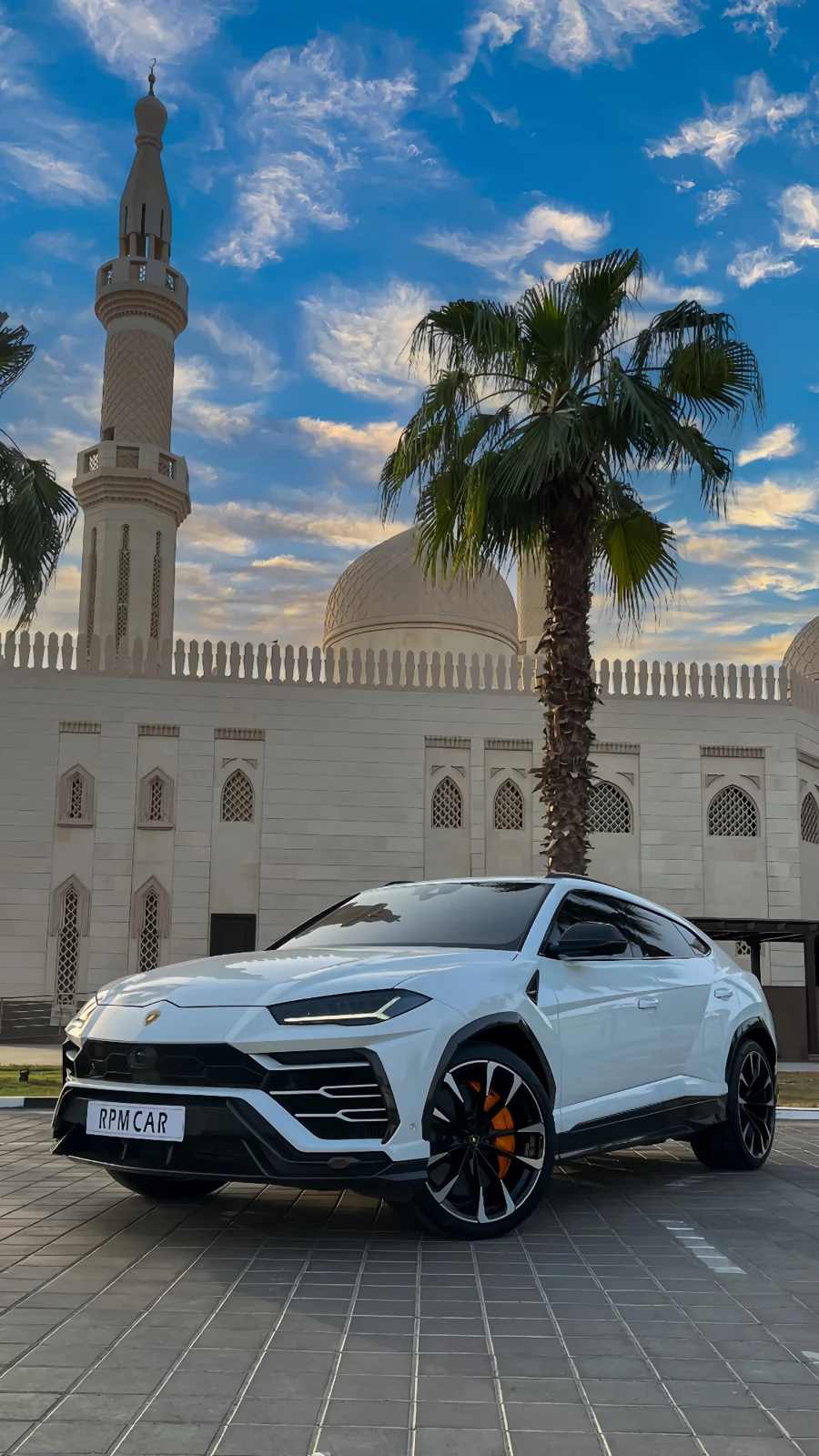 LAMBORGHINI URUS 2022