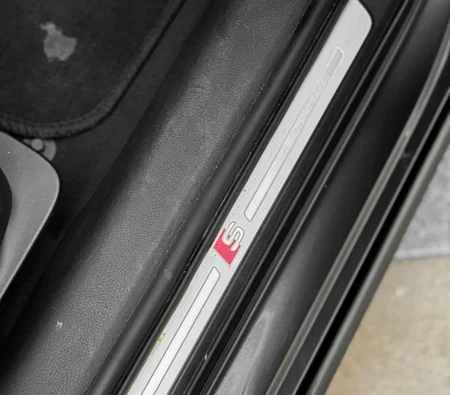 AUDI A4 2021