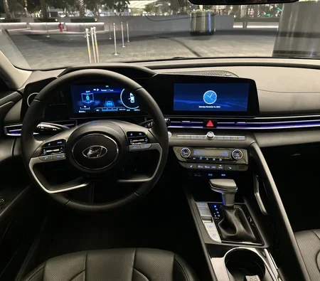 HYUNDAI ELANTRA 2024