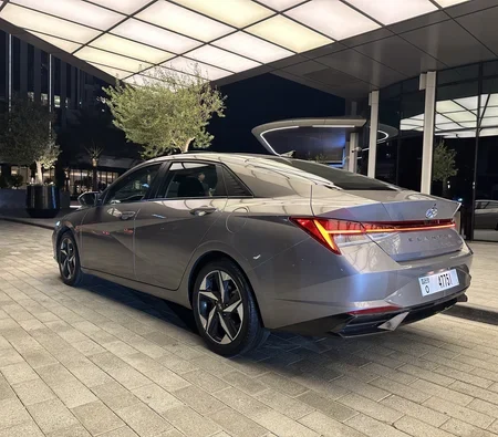 HYUNDAI ELANTRA 2024