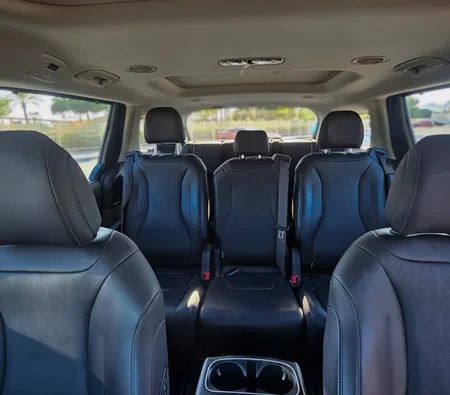 KIA CARNIVAL 2025