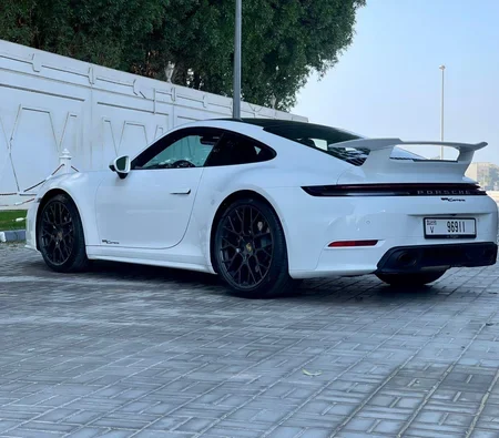 بورش 911 2025