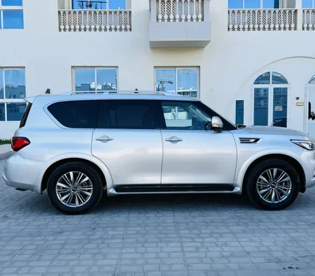 انفينتي QX80 2021