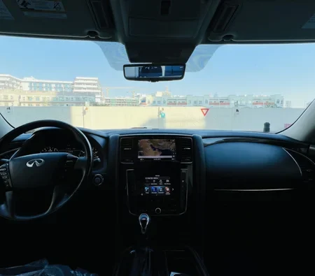 انفينتي QX80 2021