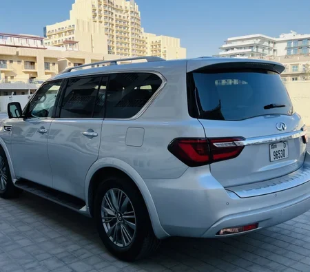 انفينتي QX80 2021