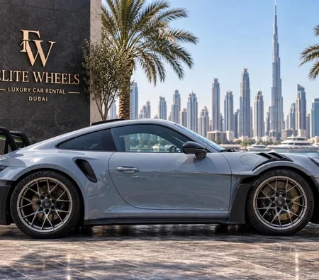 بورش 911 2025