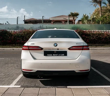 BMW 5 SERIES 2024