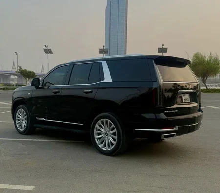 كادليك إسكاليد 2025