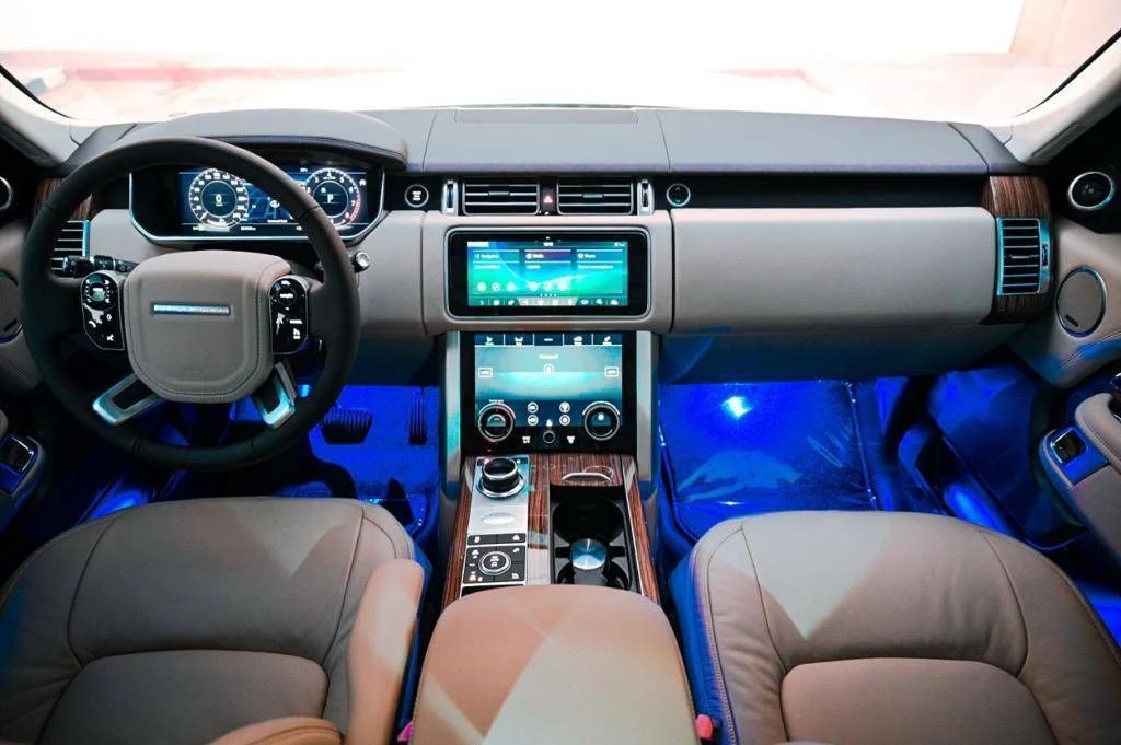 LAND ROVER VOGUE 2021