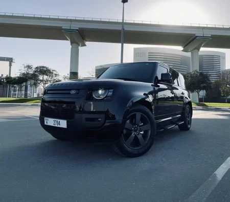 LAND ROVER DEFENDER 2026