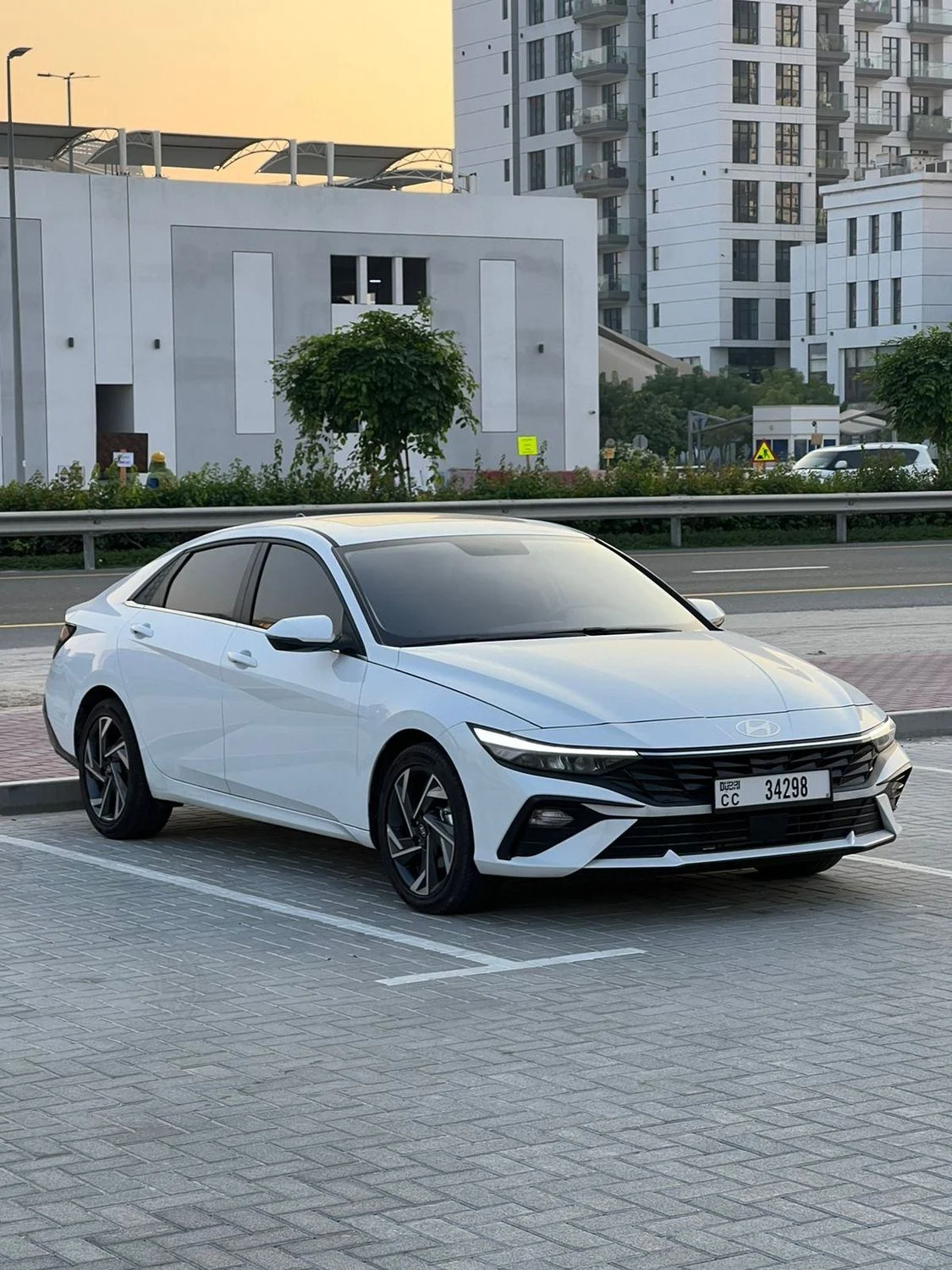 HYUNDAI ELANTRA 2024