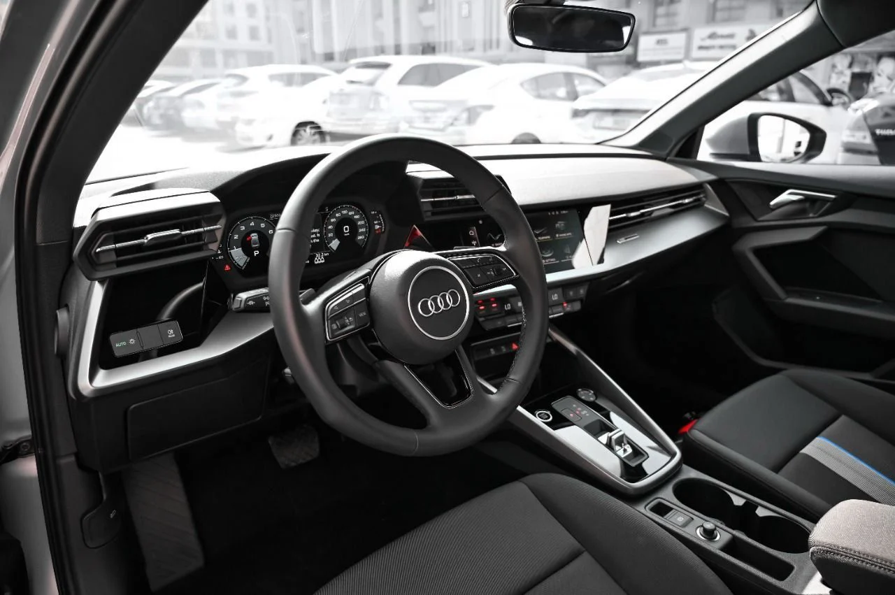 AUDI A3 2023