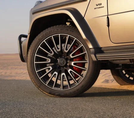 MERCEDES G CLASS 2025