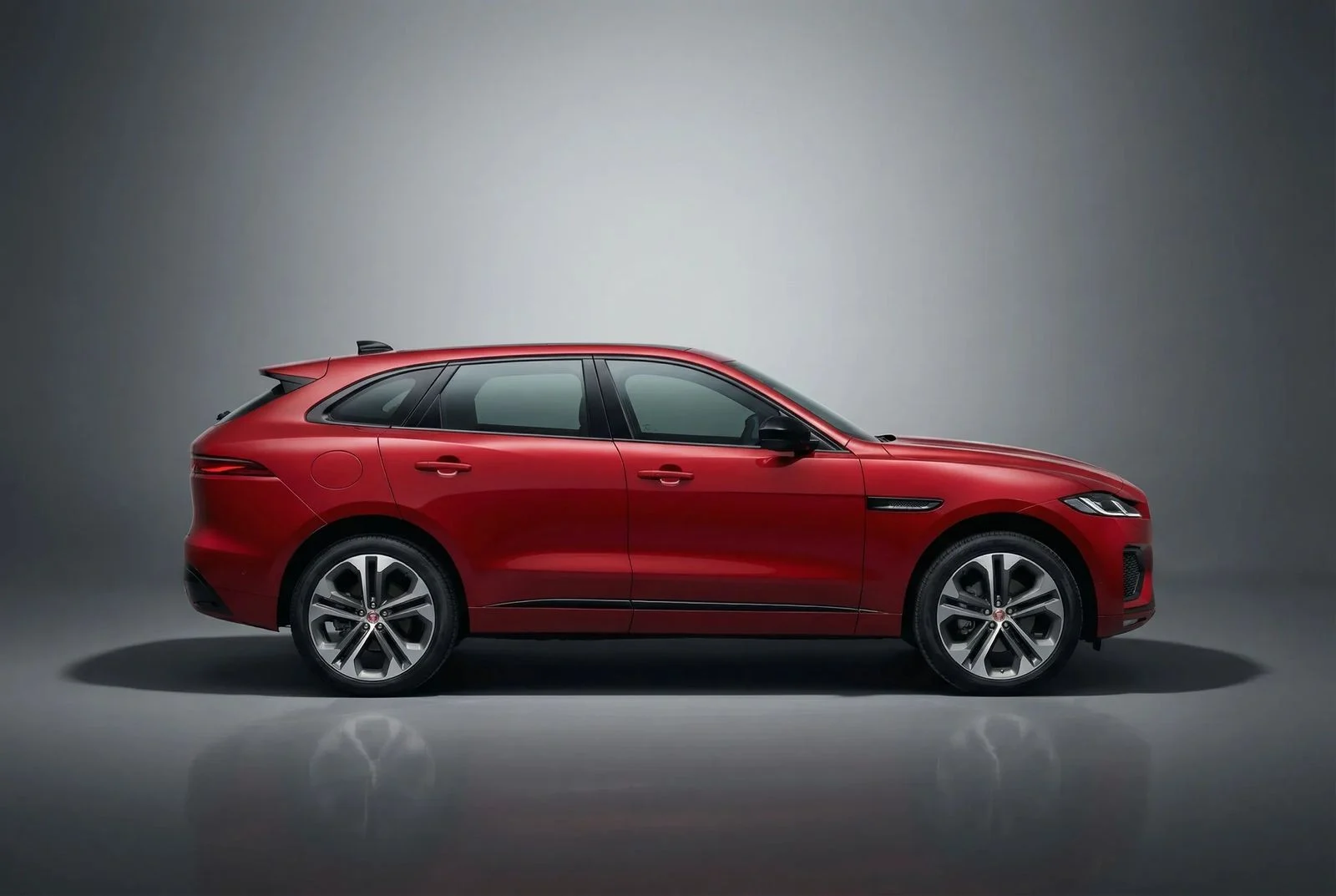 JAGUAR F-PACE 2026