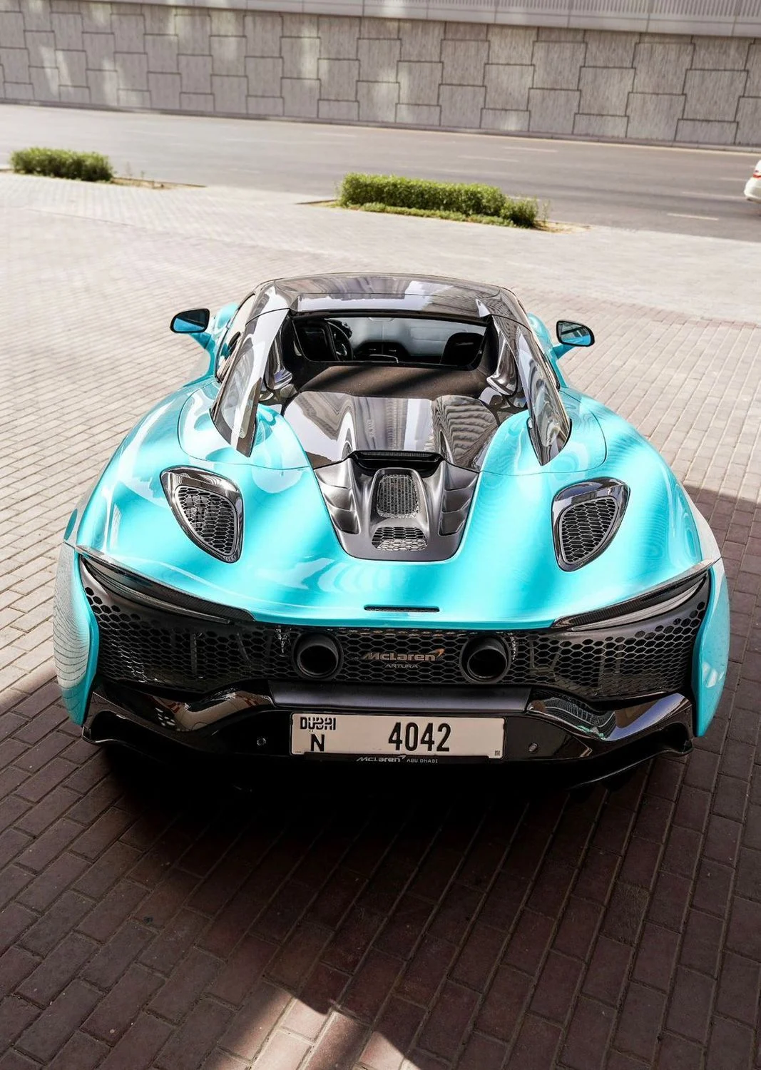 MCLAREN Artura Spider 2025