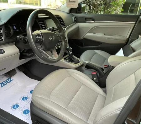 HYUNDAI ELANTRA 2019
