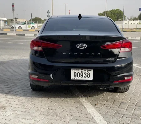 HYUNDAI ELANTRA 2019