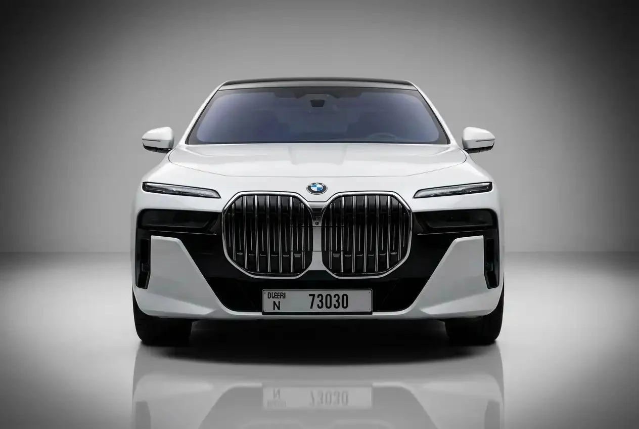 بي أم دبليو 7 SERIES 2025