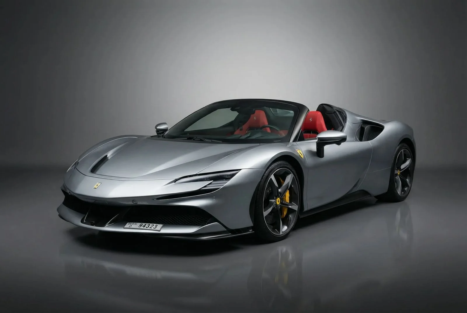 FERRARI SF90 2025