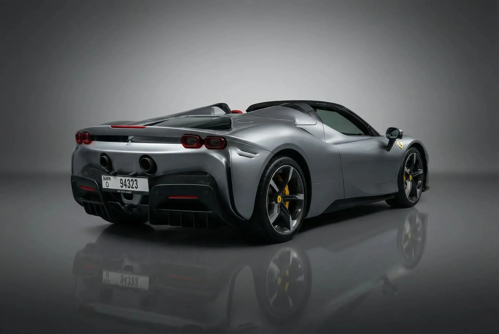 FERRARI SF90 2025