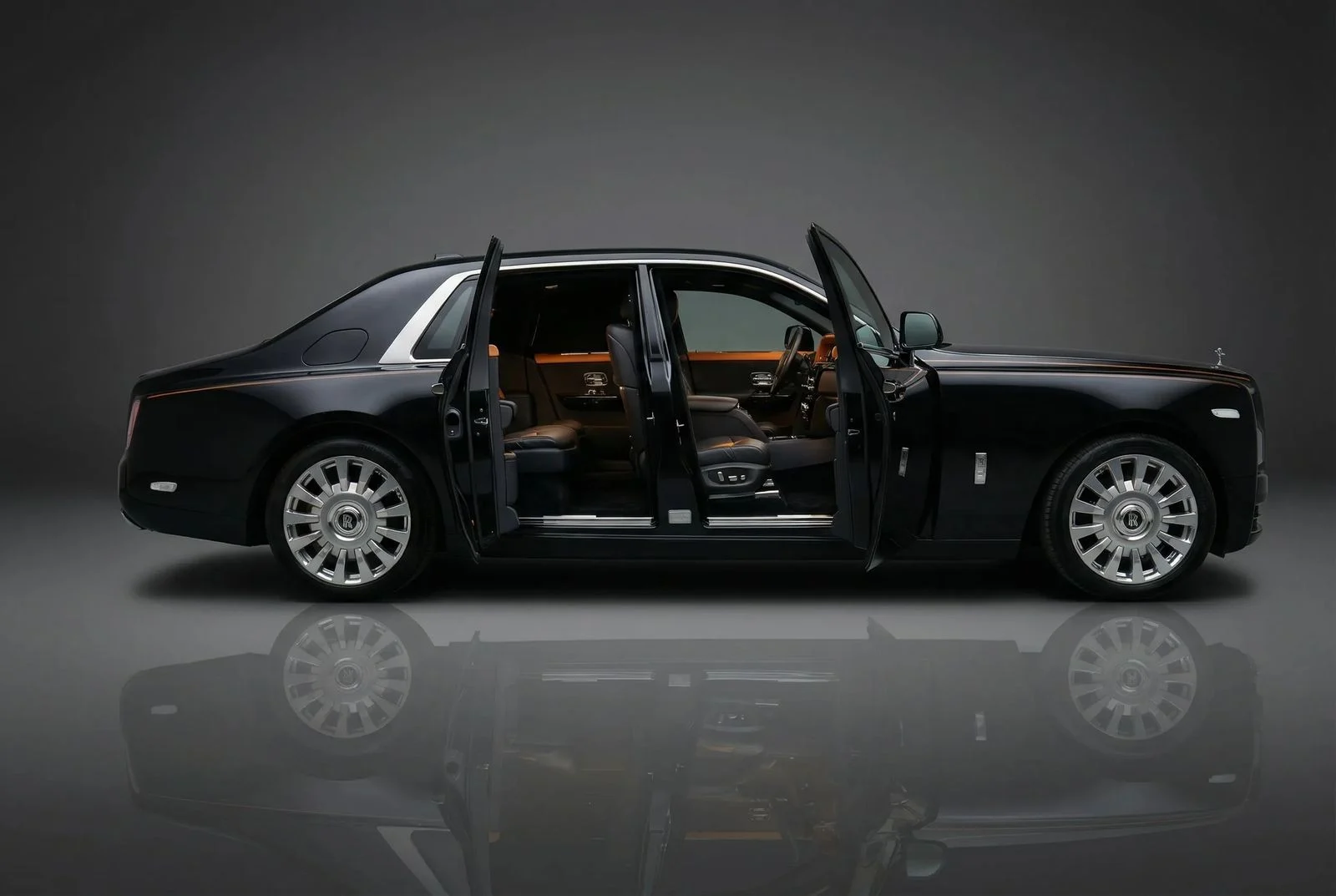 ROLLS ROYCE PHANTOM 2023