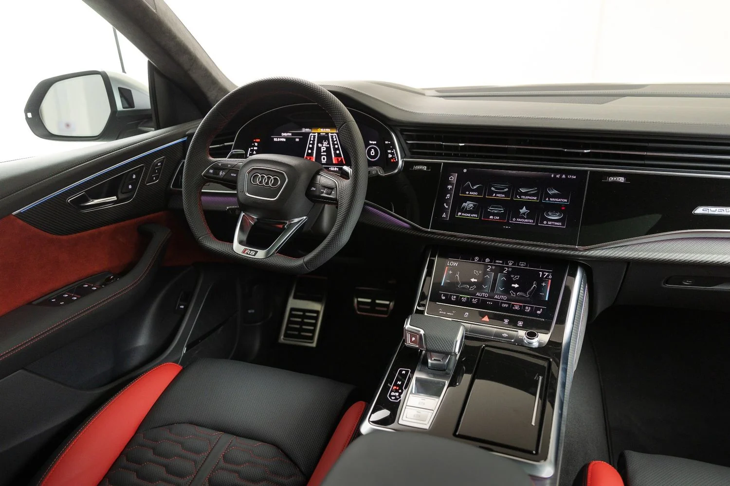 AUDI Q8 2023