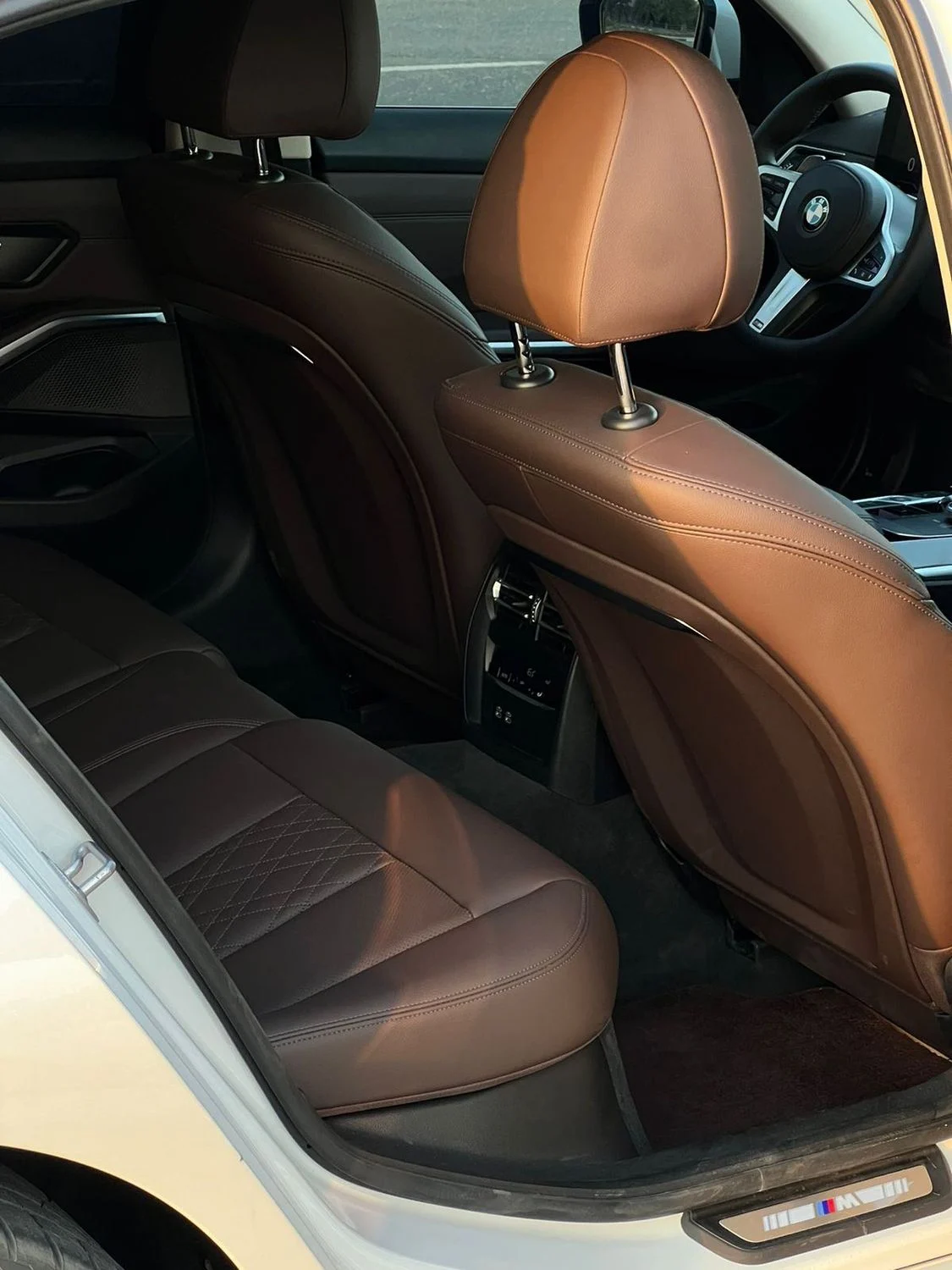 بي أم دبليو 3 SERIES 2024