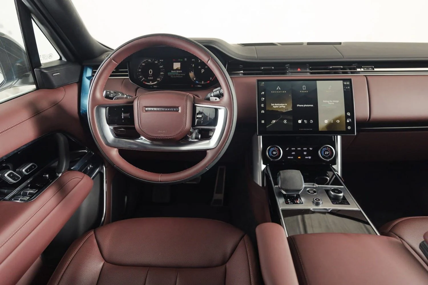 LAND ROVER VOGUE 2024