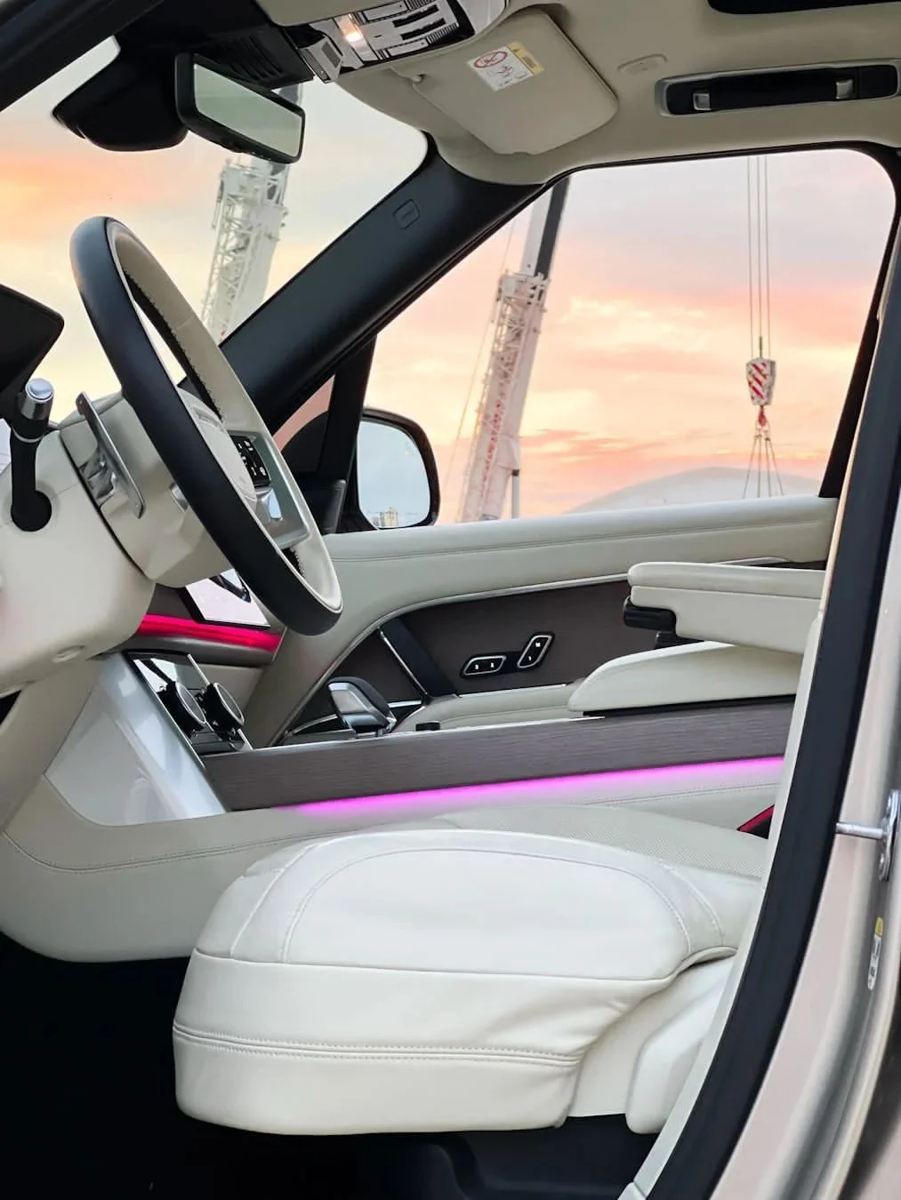 لاند روفر فوج 2023