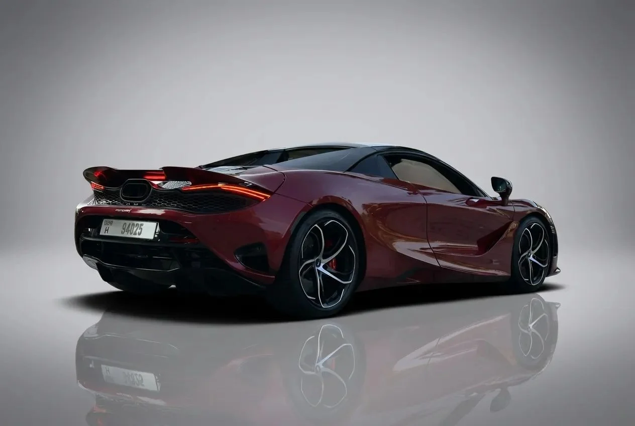 MCLAREN 750S 2025