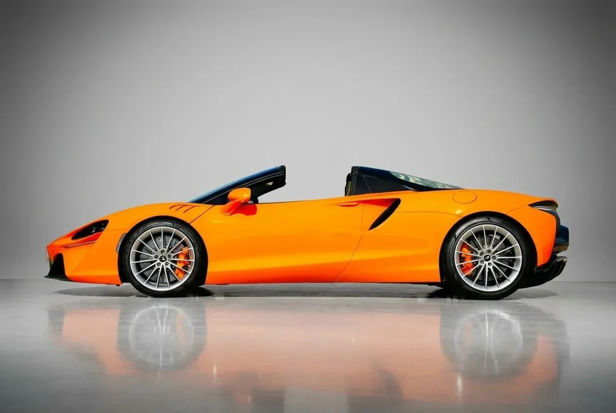 MCLAREN Artura Spider 2026