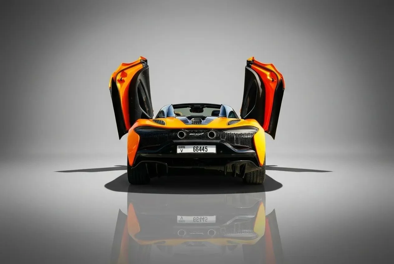 MCLAREN Artura Spider 2026