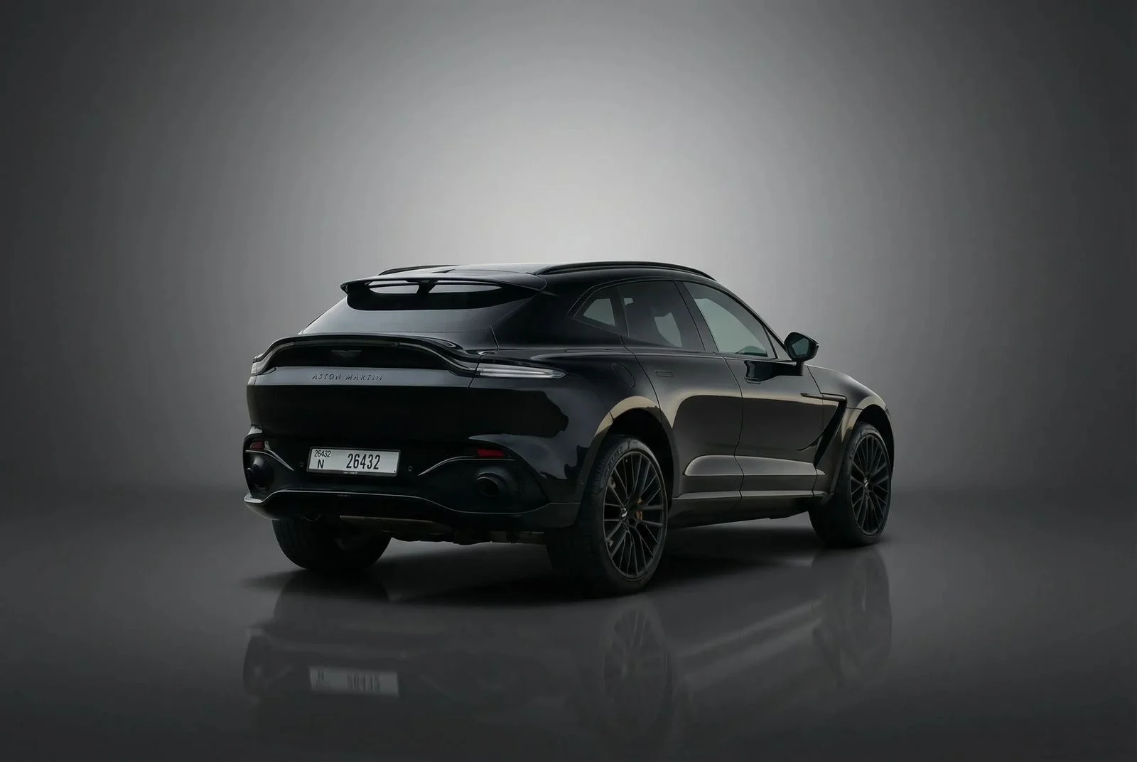 ASTON MARTIN DBX 2023