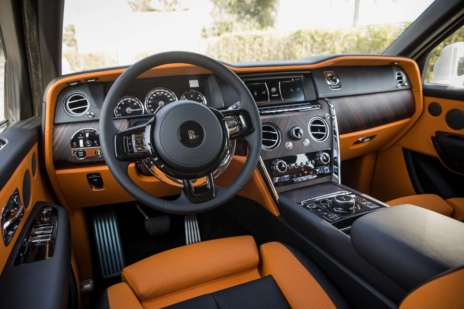 ROLLS ROYCE CULLINAN 2023