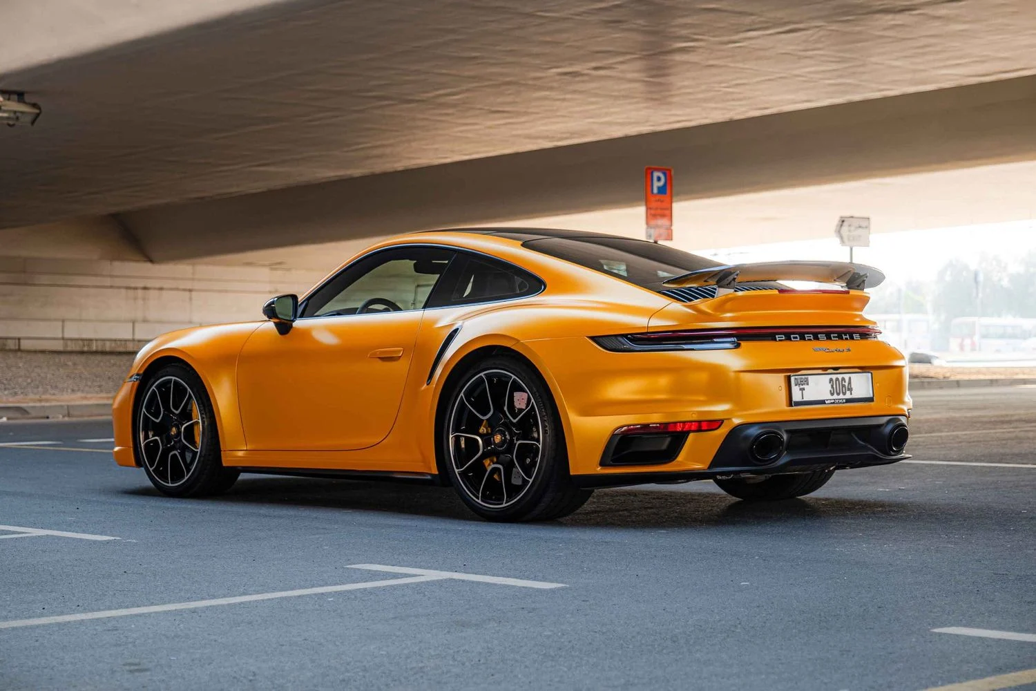PORSCHE 911 2023
