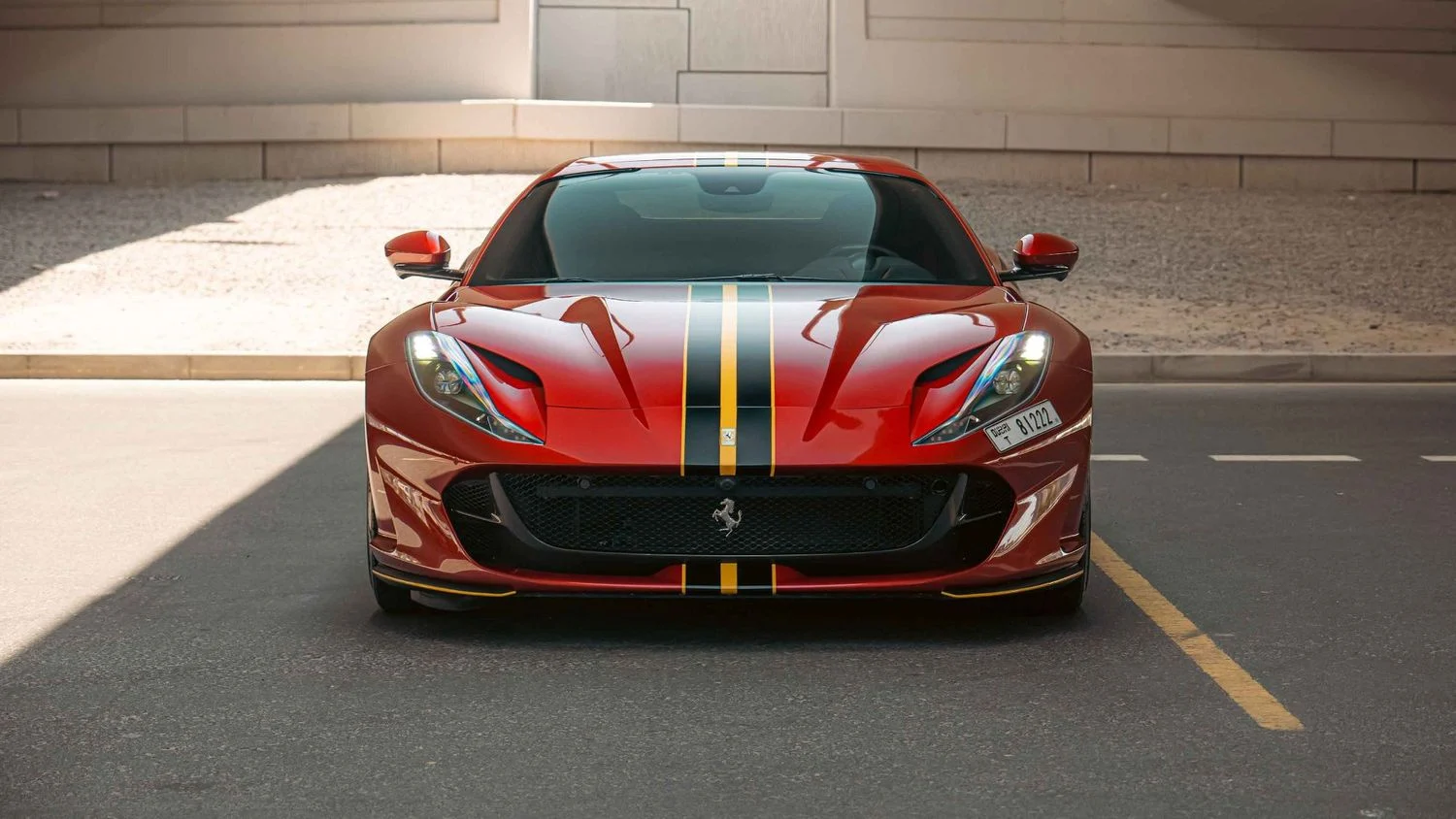 فيراري 812 2024