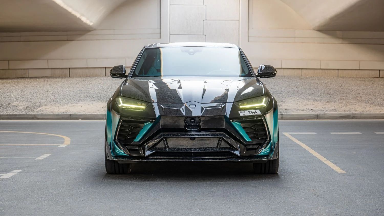 LAMBORGHINI URUS 2023