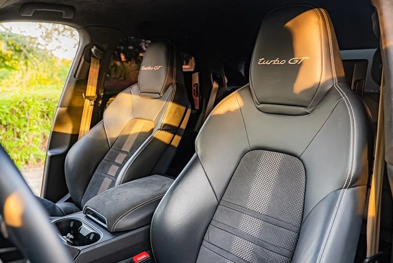 PORSCHE CAYENNE 2025