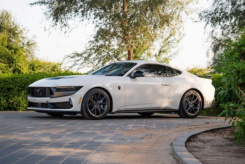 FORD MUSTANG 2025